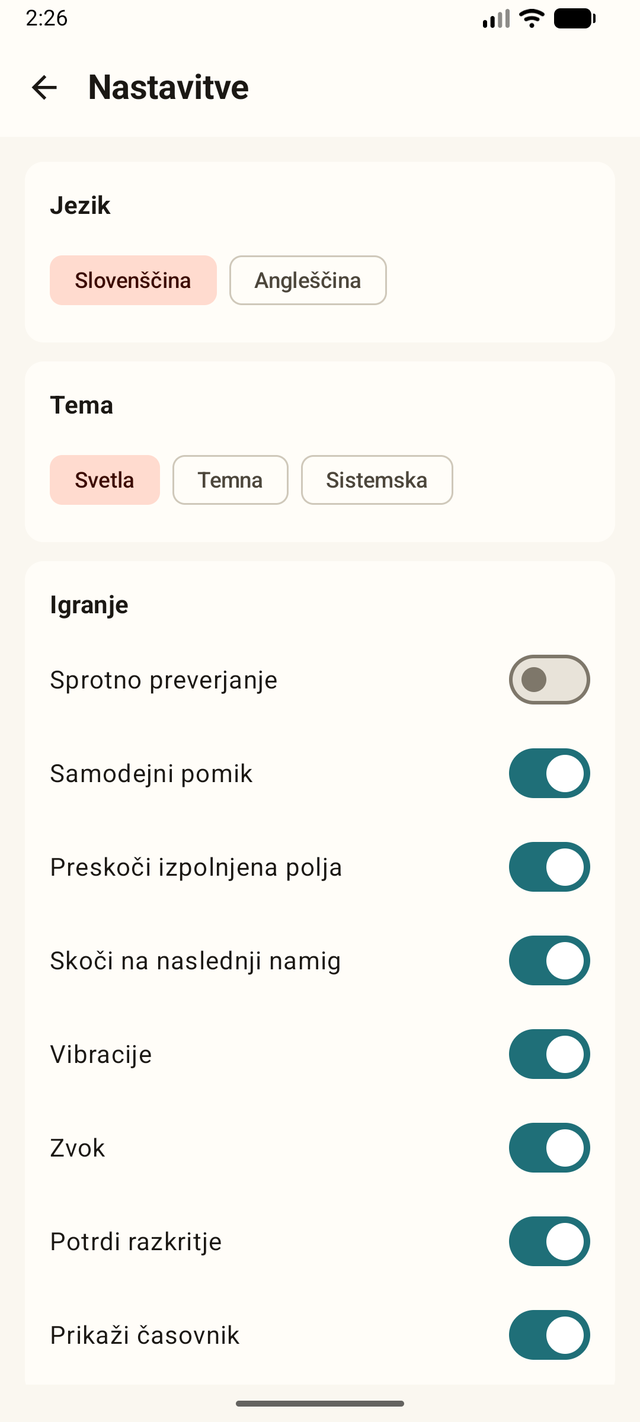 Nastavitve: jezik, tema in možnosti igranja v aplikaciji Križanke